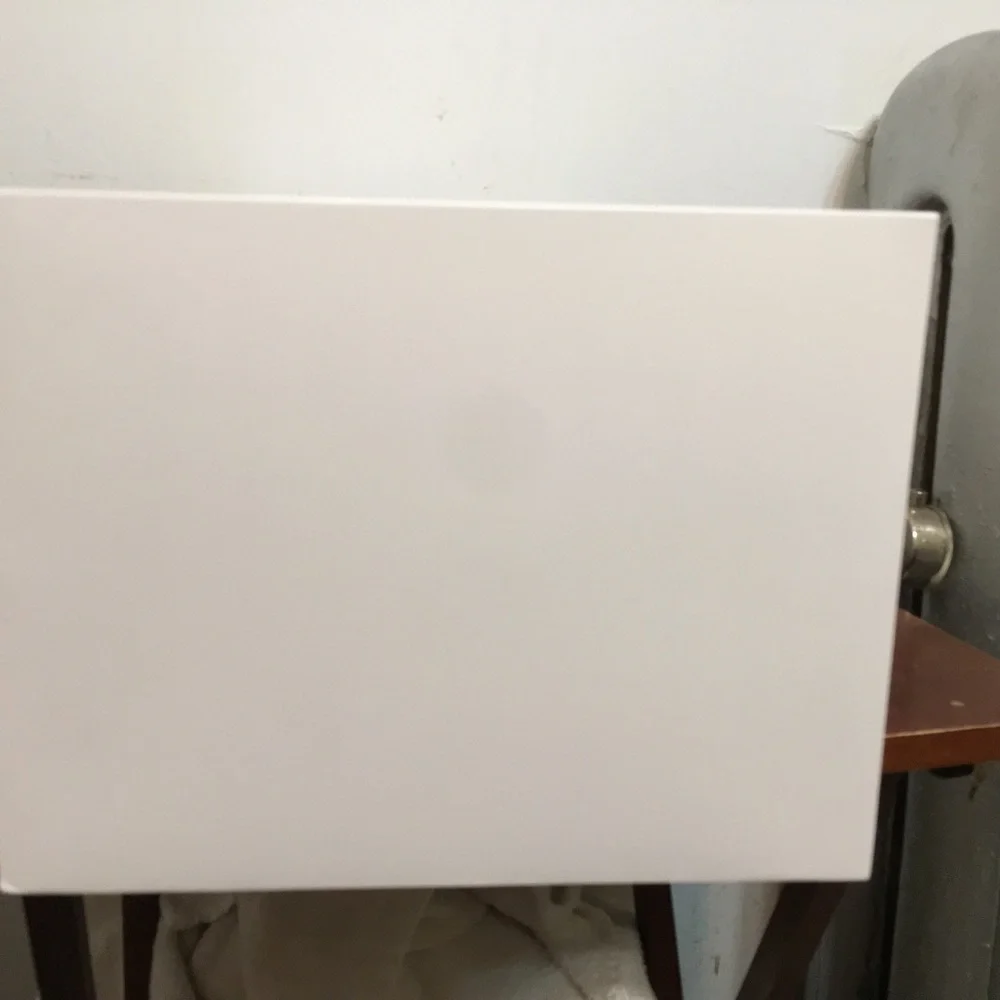 Apple Vision Pro Empty Box And Shopping Bag Only. Please Noted it’s ONLY EMPTY